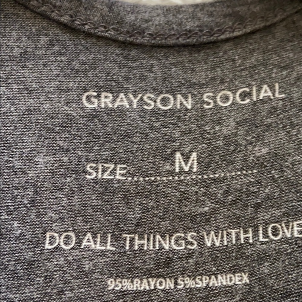 Gray short sleeve dress - Picture 2 of 3